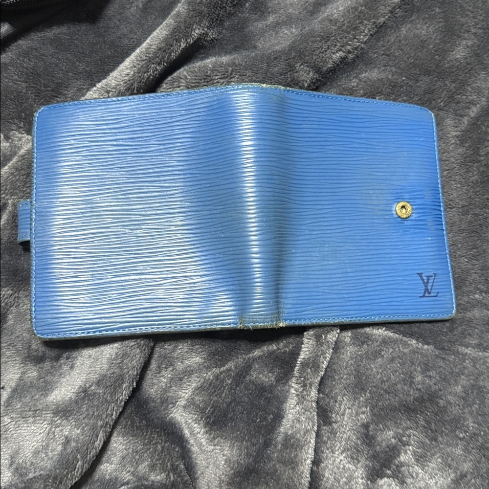 Louis Vuitton Blue Epi Leather Porte-Billets Compact Wallet /Distressed - Picture 5 of 12